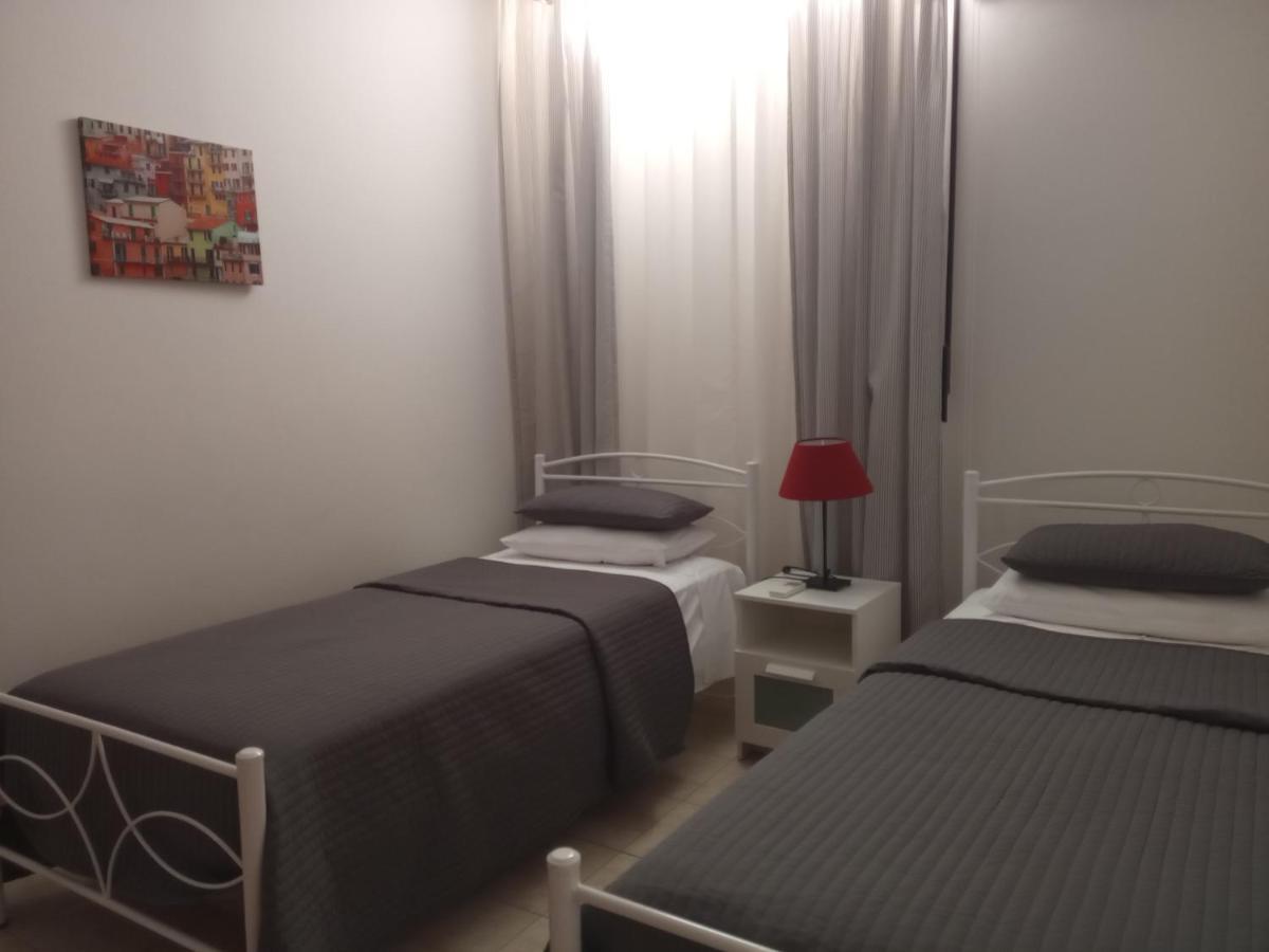 Tholos Bay Suites Kavoúsion Buitenkant foto