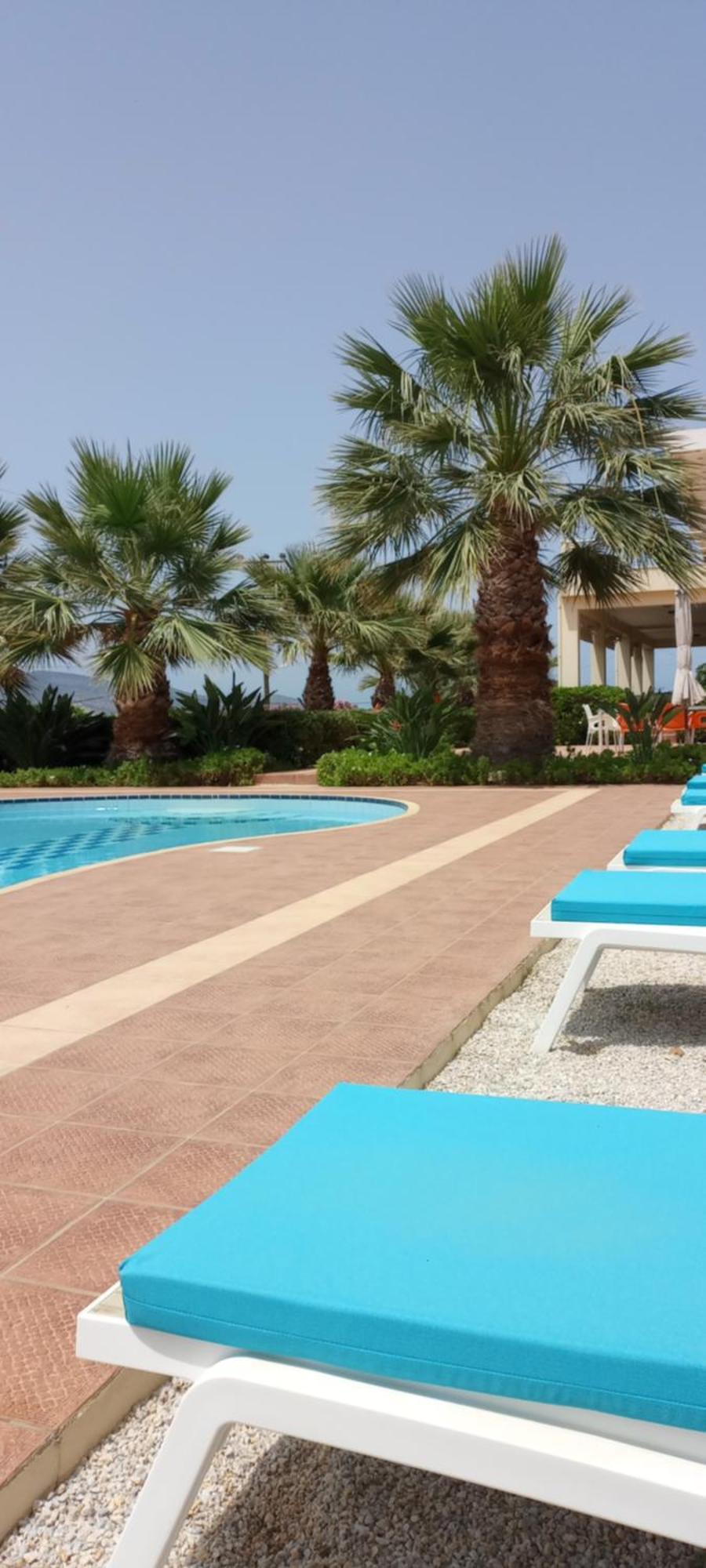 Tholos Bay Suites Kavoúsion Buitenkant foto