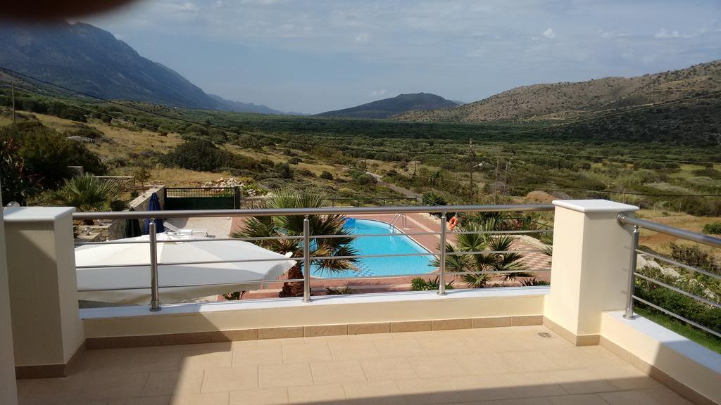 Tholos Bay Suites Kavoúsion Kamer foto