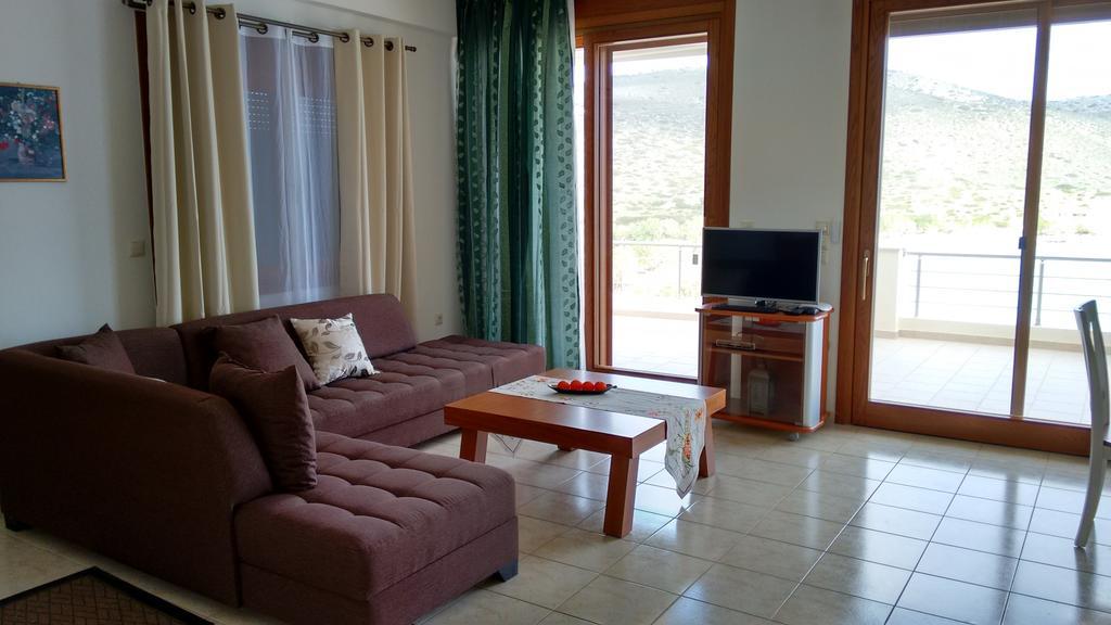 Tholos Bay Suites Kavoúsion Kamer foto