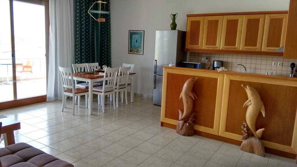 Tholos Bay Suites Kavoúsion Kamer foto