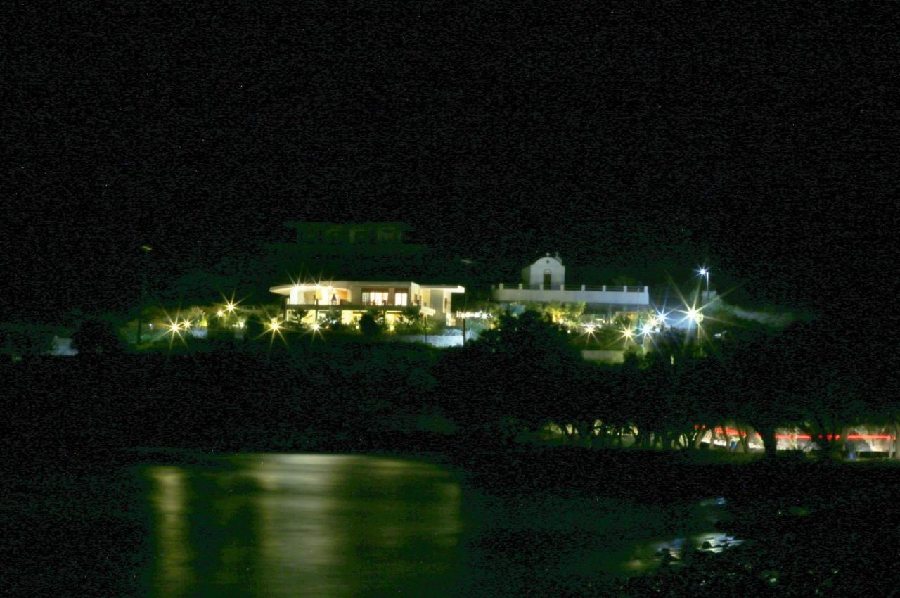 Tholos Bay Suites Kavoúsion Buitenkant foto